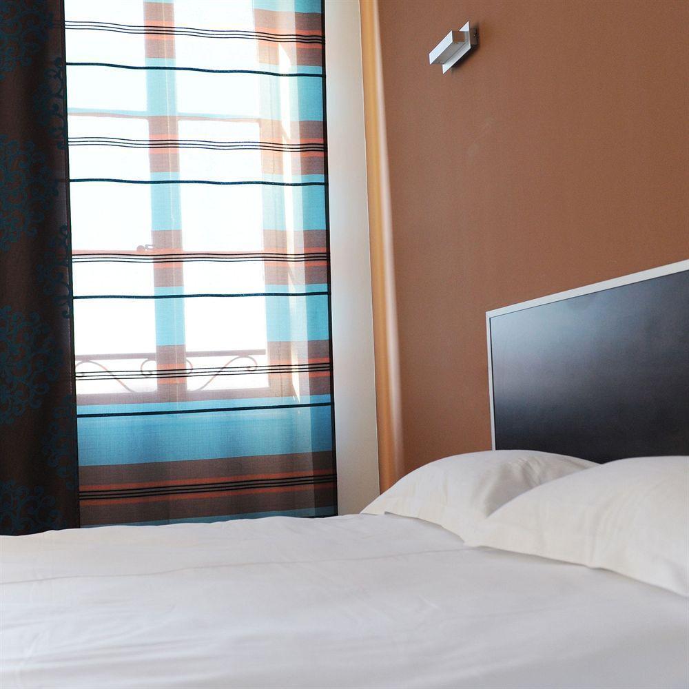 Hotel Victor Cabriès Екстериор снимка